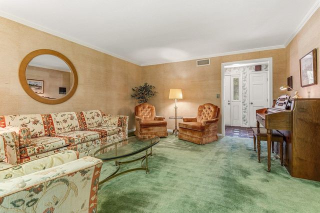 12 Olde Road, Hampton, NH 03842