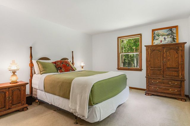 12 Olde Road, Hampton, NH 03842