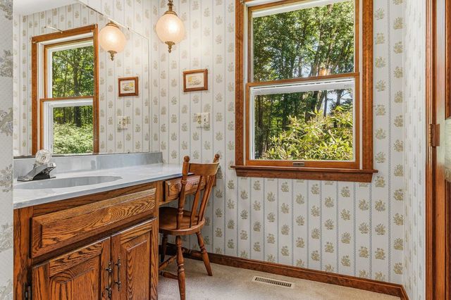 12 Olde Road, Hampton, NH 03842