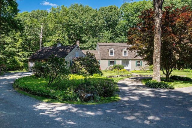 12 Olde Road, Hampton, NH 03842