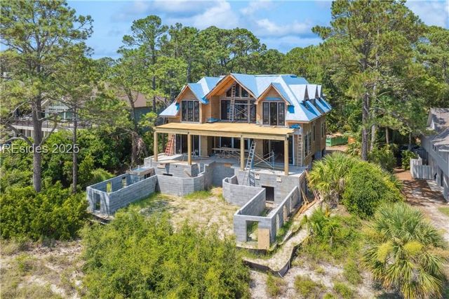 9 Brown Pelican Rd, Hilton Head Island, SC 29928