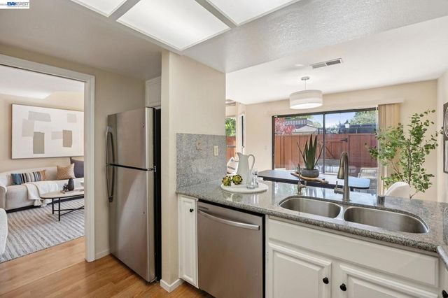 38767 Crane Ter, Fremont, CA 94536