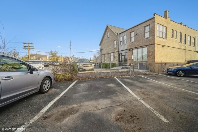 1345 1st Street 1345, Northbrook, IL 60062