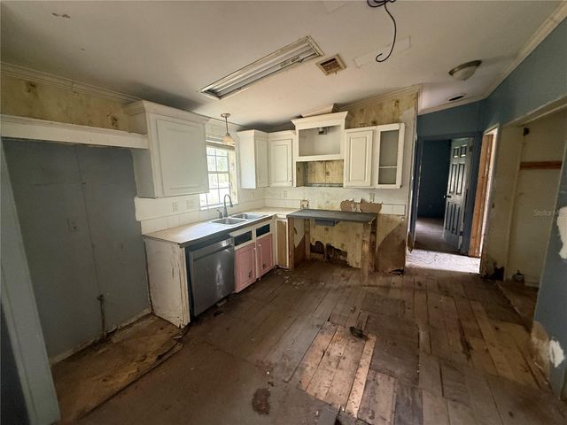 5756 NE 165TH TERRACE ROAD, Silver Springs, FL 34488