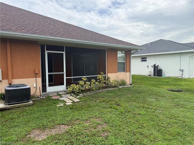 633 Alabama RD S, Lehigh Acres, FL 33974