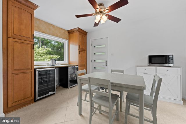 4441 VILLAGE DR, Fairfax, VA 22030