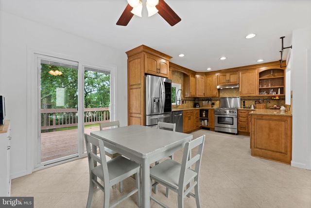 4441 VILLAGE DR, Fairfax, VA 22030
