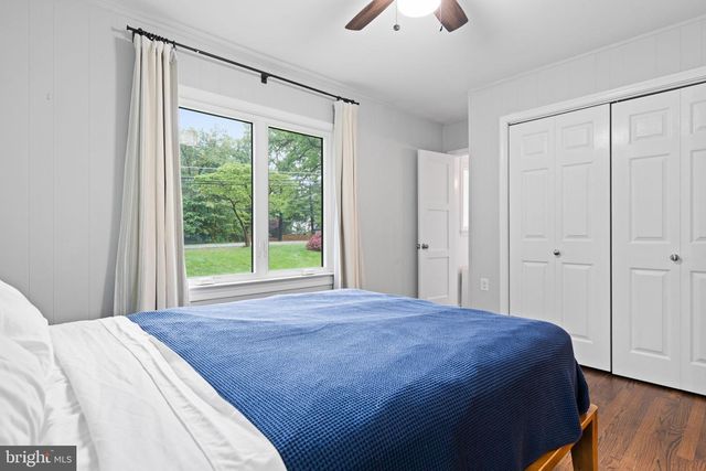 4441 VILLAGE DR, Fairfax, VA 22030
