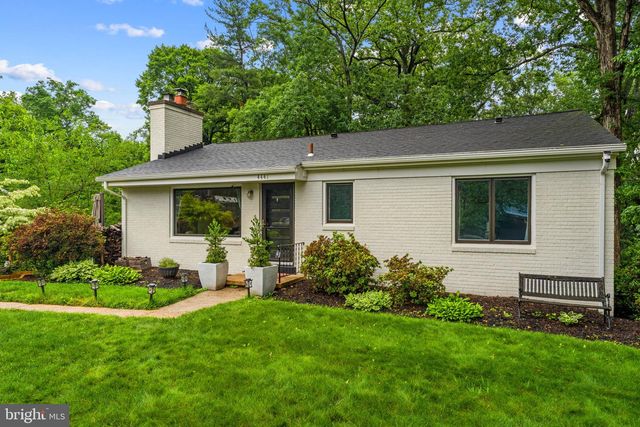 4441 VILLAGE DR, Fairfax, VA 22030