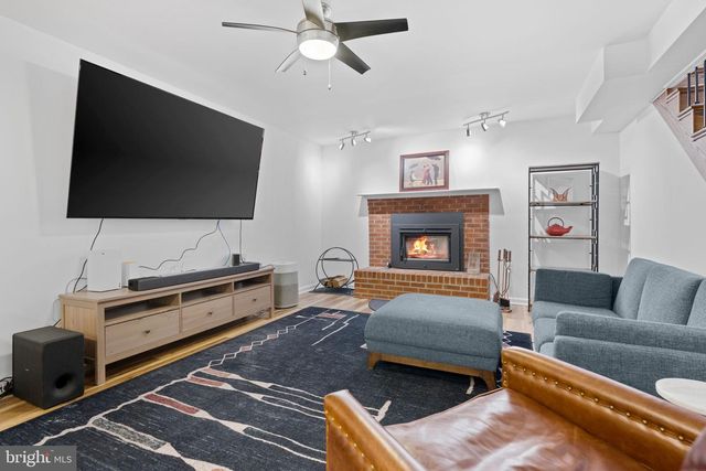 4441 VILLAGE DR, Fairfax, VA 22030
