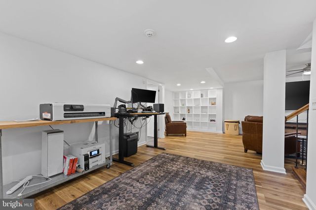 4441 VILLAGE DR, Fairfax, VA 22030