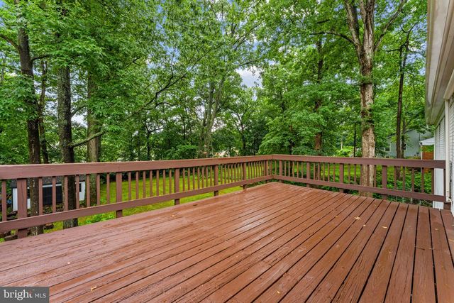 4441 VILLAGE DR, Fairfax, VA 22030