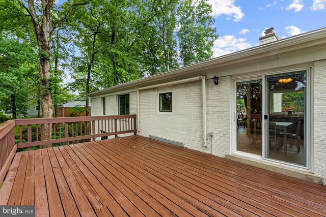 4441 VILLAGE DR, Fairfax, VA 22030