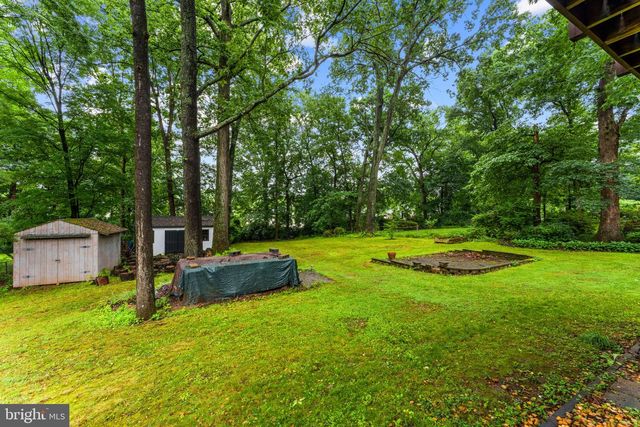 4441 VILLAGE DR, Fairfax, VA 22030