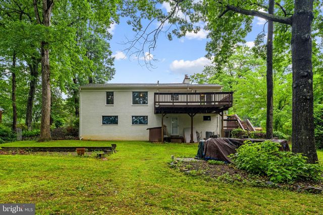 4441 VILLAGE DR, Fairfax, VA 22030