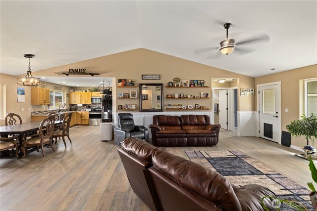 240 Rocky River Road, Ellensburg, WA 98926
