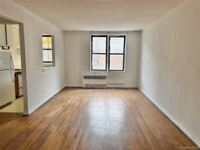 141-05 Northern Boulevard 7A, Bayside, NY 11361