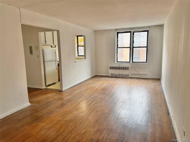 141-05 Northern Boulevard 7A, Bayside, NY 11361