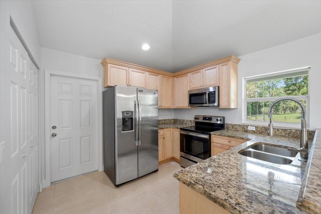 17038 N 61st Pl Place N, The Acreage, FL 33470