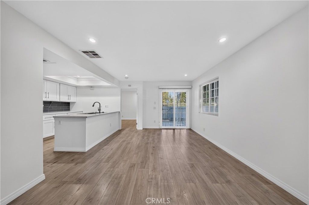 7025 Glade Ave. 2, Canoga Park, CA 91303 — photo 3