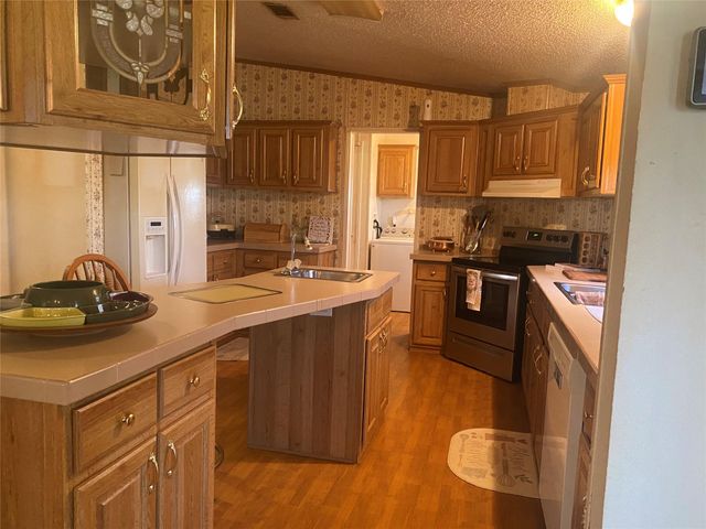 6265 Fm 713, Dale, TX 78616