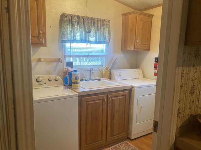 6265 Fm 713, Dale, TX 78616