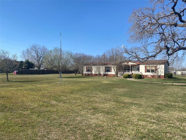 6265 Fm 713, Dale, TX 78616