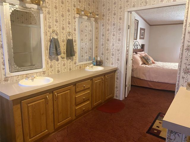 6265 Fm 713, Dale, TX 78616