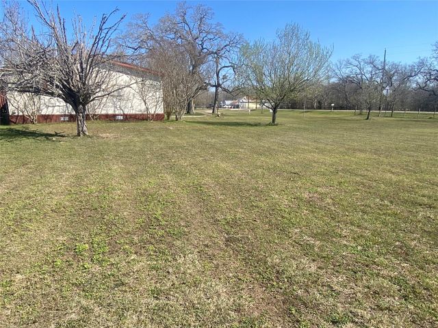 6265 Fm 713, Dale, TX 78616