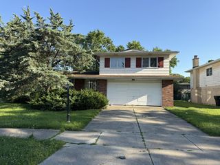 1022 W NEVADA Street, Glenwood, IL 60425