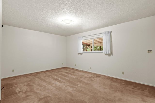 910 Hallmark Drive, Redding, CA 96001