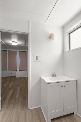 910 Hallmark Drive, Redding, CA 96001