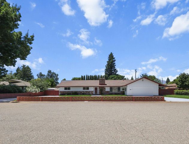 910 Hallmark Drive, Redding, CA 96001