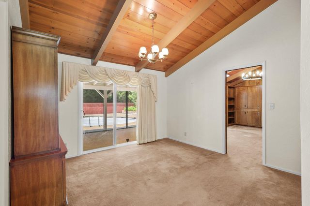 910 Hallmark Drive, Redding, CA 96001