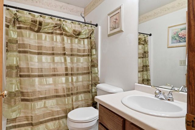 10341 S Oriole LANE, Oak Creek, WI 53154