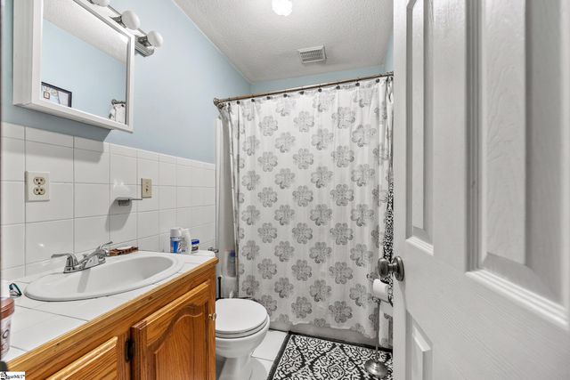 2767 W Georgia Road, Piedmont, SC 29673
