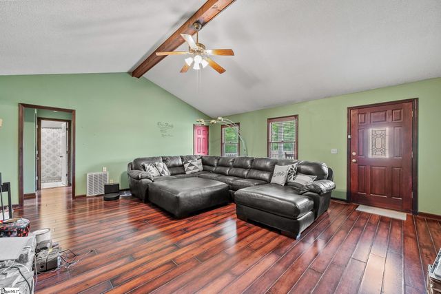 2767 W Georgia Road, Piedmont, SC 29673