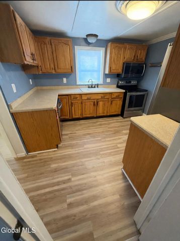 1872 Stuart Street, Rotterdam, NY 12303