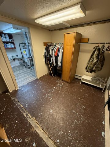 1872 Stuart Street, Rotterdam, NY 12303