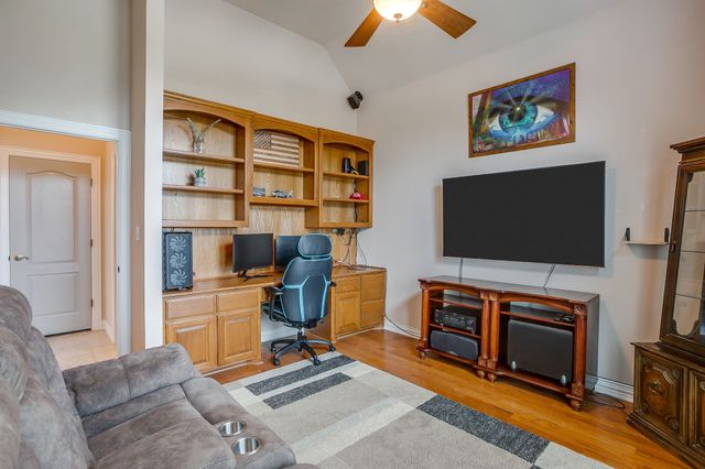 2210 Riverwood Drive, Weatherford, TX 76087