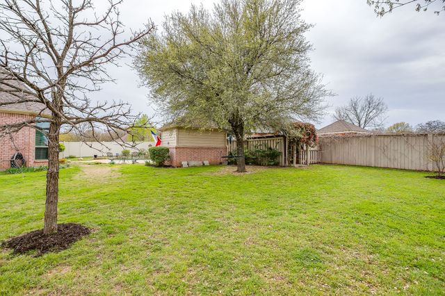 2210 Riverwood Drive, Weatherford, TX 76087