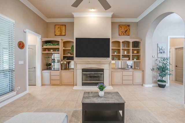 2210 Riverwood Drive, Weatherford, TX 76087