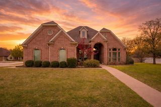 2210 Riverwood Drive, Weatherford, TX 76087
