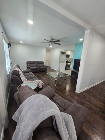 2334 Wolcott Drive, Dallas, TX 75241