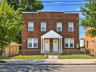 4223 EADS ST NE #1, Washington, DC 20019