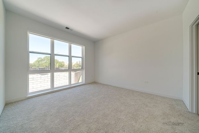 750 Hawthorn Row 3209, Vernon Hills, IL 60061