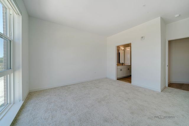 750 Hawthorn Row 3209, Vernon Hills, IL 60061