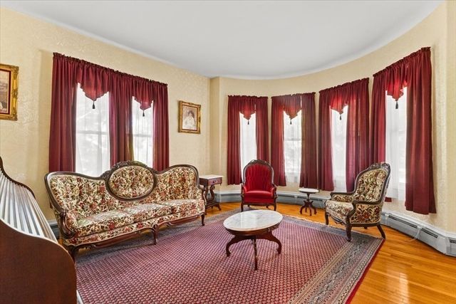 878 Highland Ave, Fall River, MA 02720