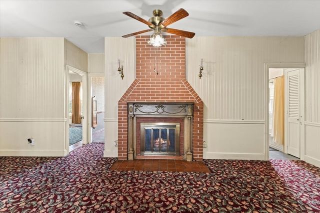 878 Highland Ave, Fall River, MA 02720