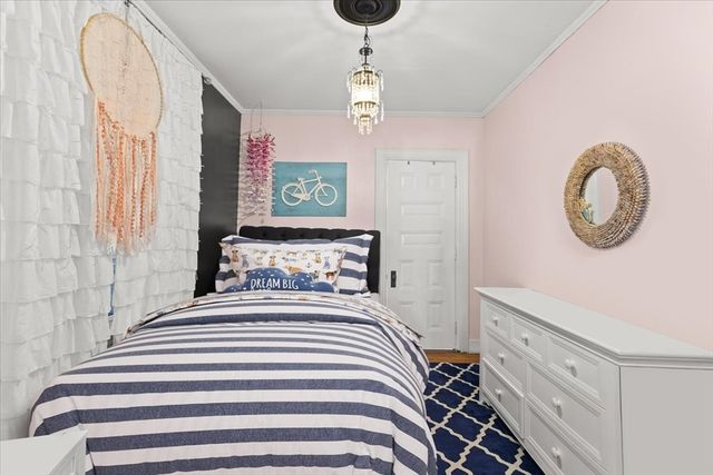 878 Highland Ave, Fall River, MA 02720